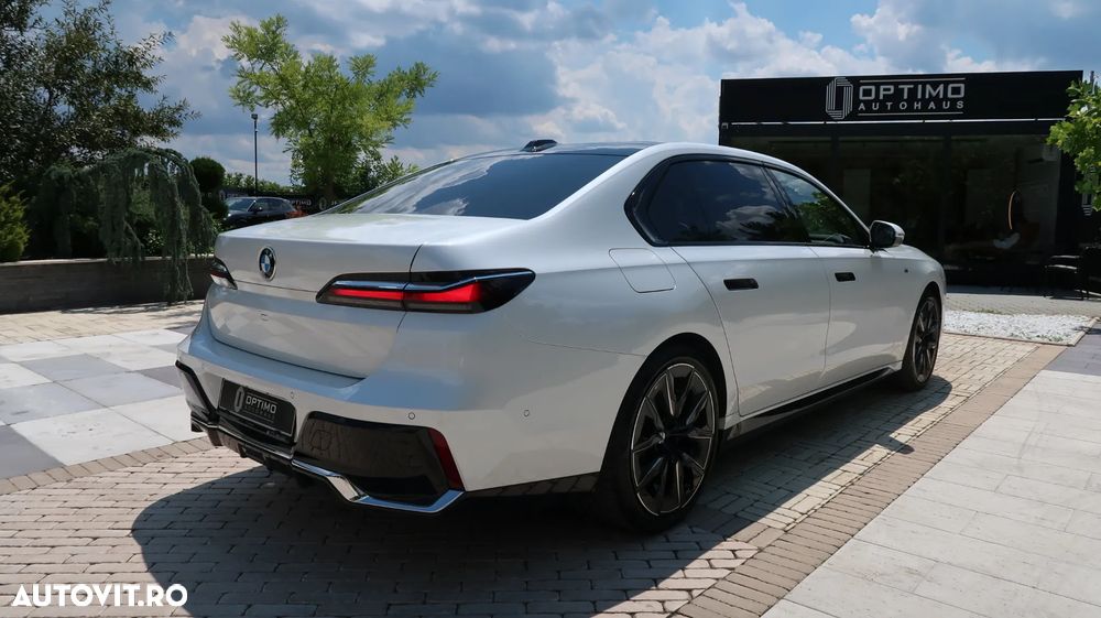 BMW Seria 7 740d xDrive MHEV - 7