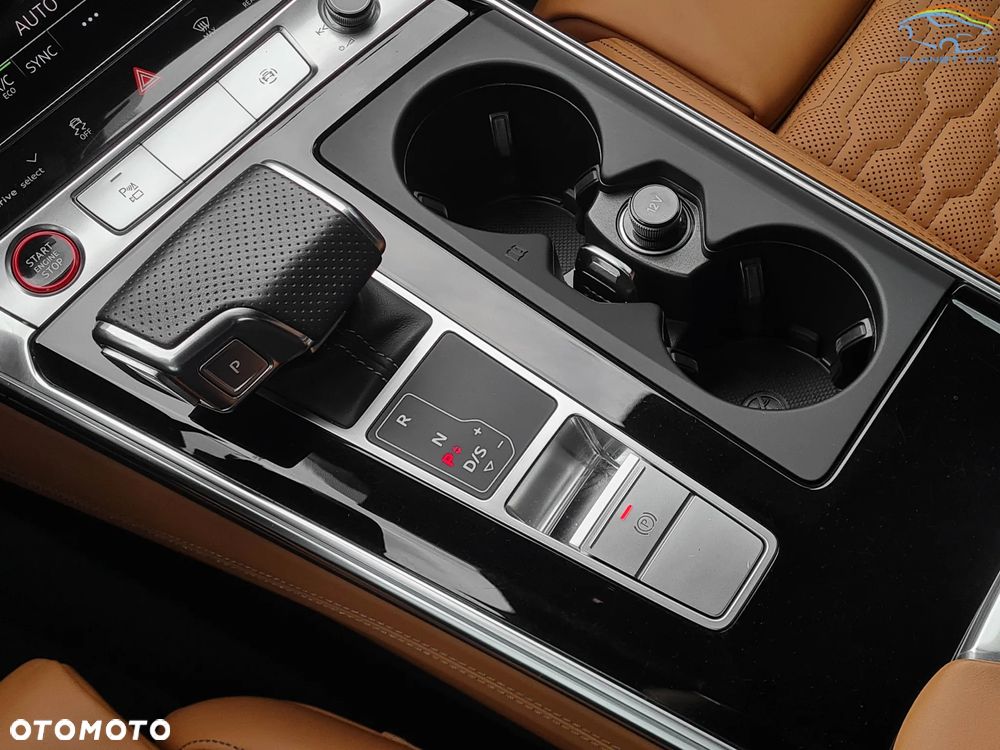 Audi RS6 Avant 4.0 TFSI quattro tiptronic - 37