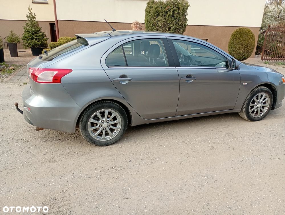 Mitsubishi Lancer 1.6 - 3