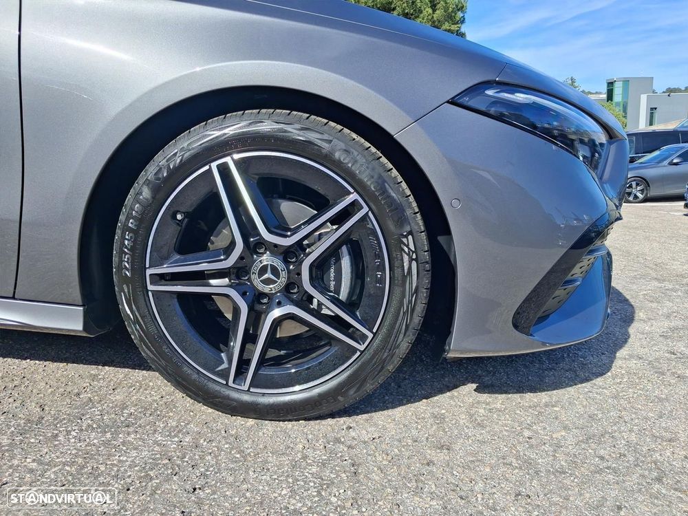 Mercedes-Benz A 180 d - 4