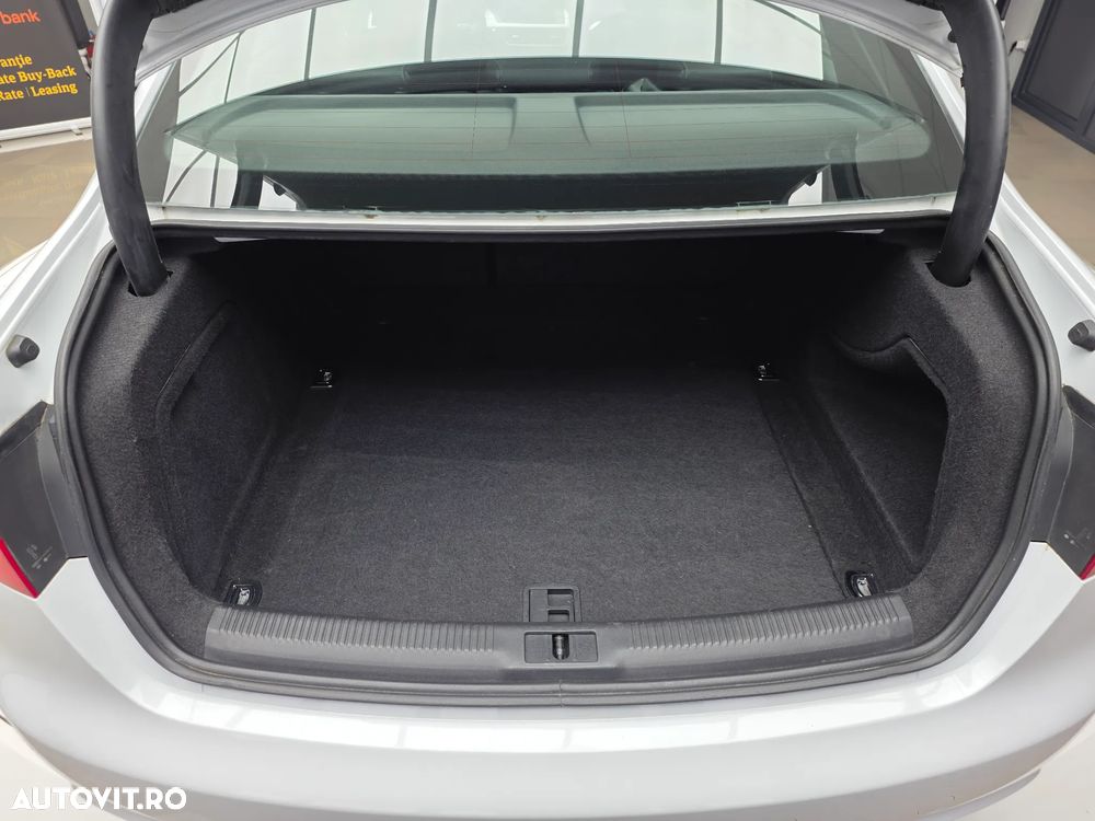 Audi A4 2.0 TDI DPF multitronic S line Sportpaket - 18