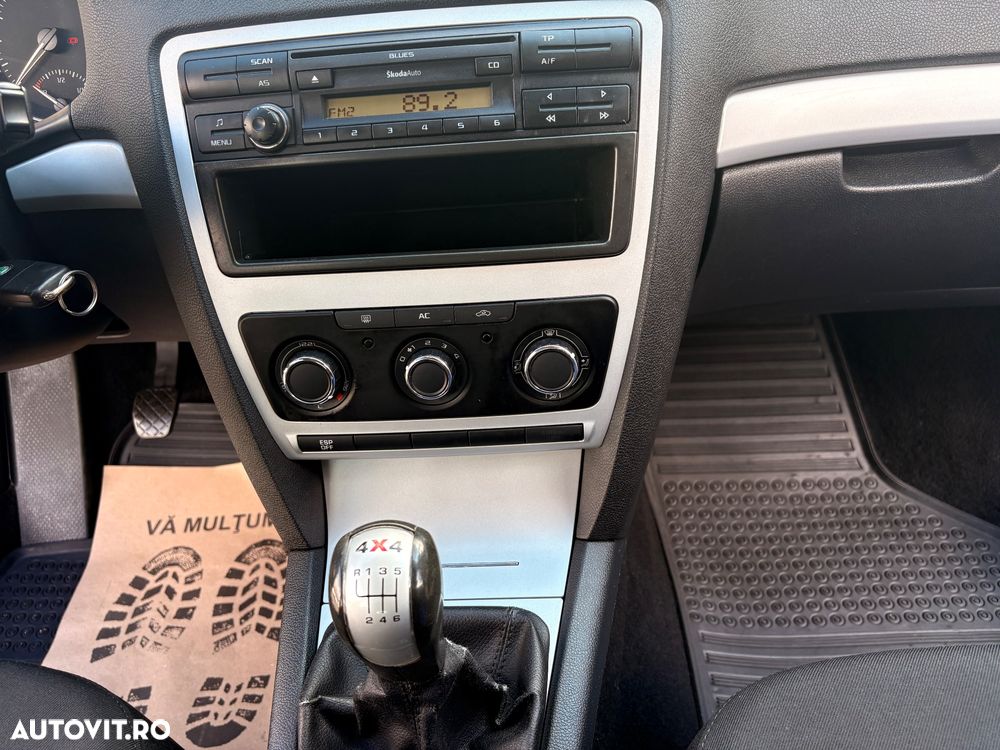 Volkswagen Golf 1.9 TDI BlueMotion Comfortline - 5