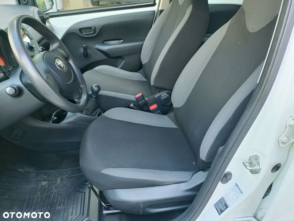 Toyota Aygo 1.0 VVT-i Sprint EU6 - 10