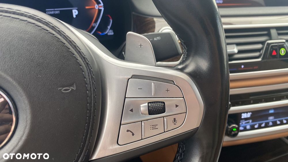 BMW Seria 7 740d xDrive mHEV sport - 23