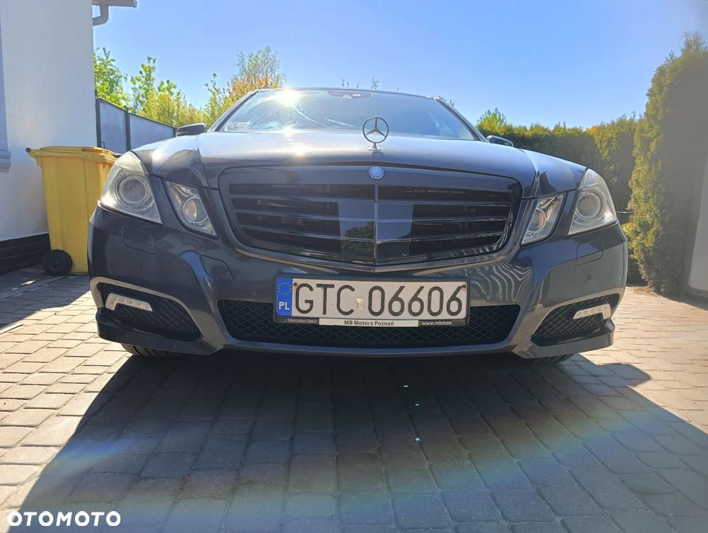 Mercedes-Benz Klasa E 350 CDI BlueEff Avantgarde - 2