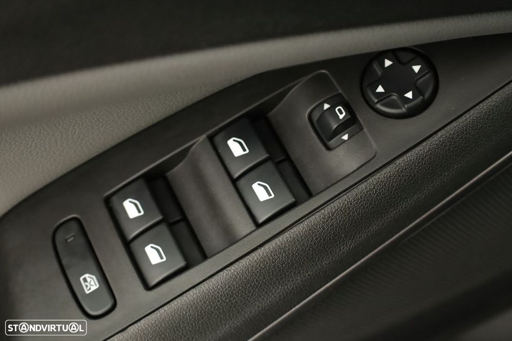 Opel Crossland X 1.6 CDTi Innovation - 21