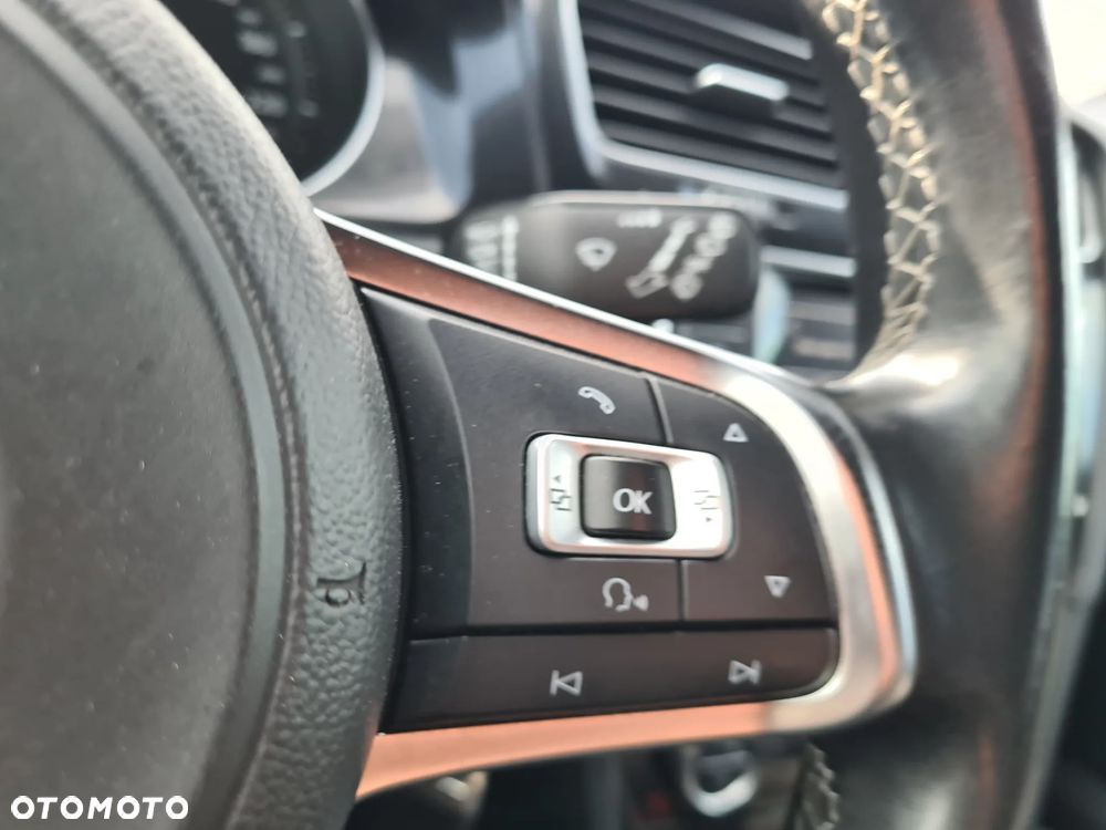 Volkswagen Golf GTD 2.0 TDI SCR DSG - 25