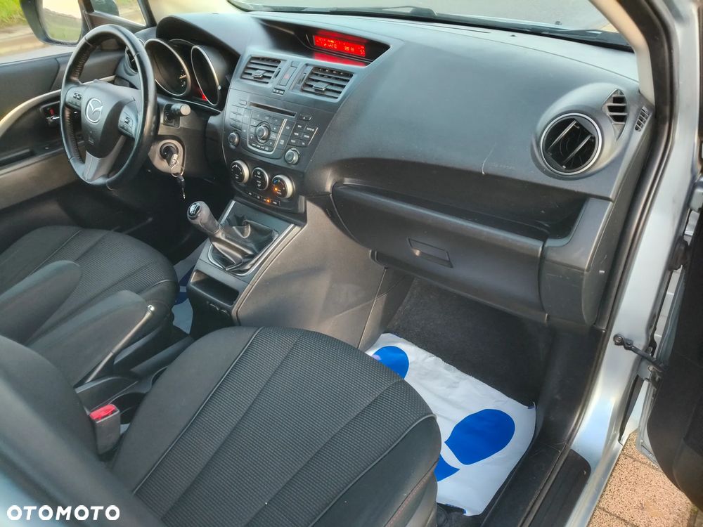 Mazda 5 - 19
