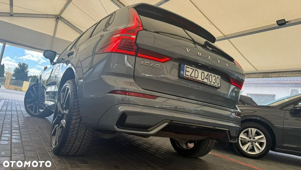 Volvo XC 60 B5 B AWD Ultimate Dark - 23