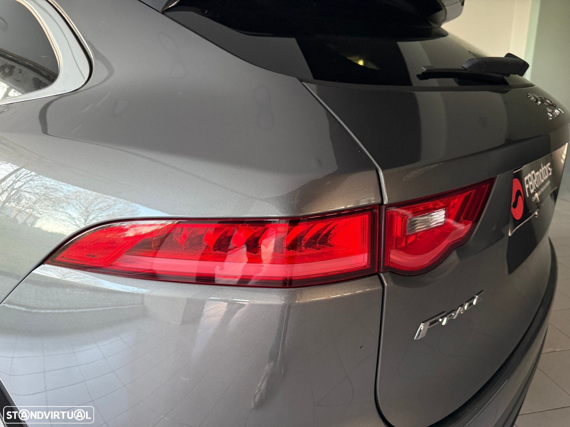 Jaguar F-Pace 20d AWD Aut. R-Sport - 17