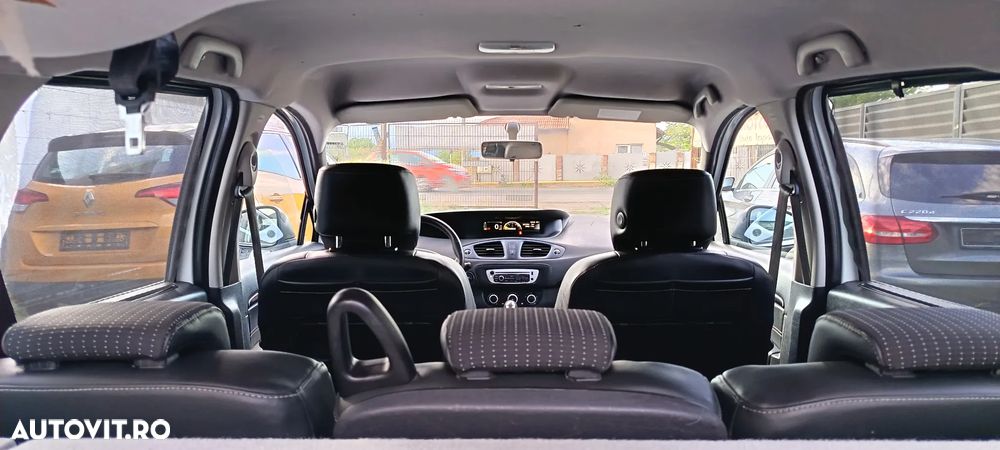 Renault Scenic - 31