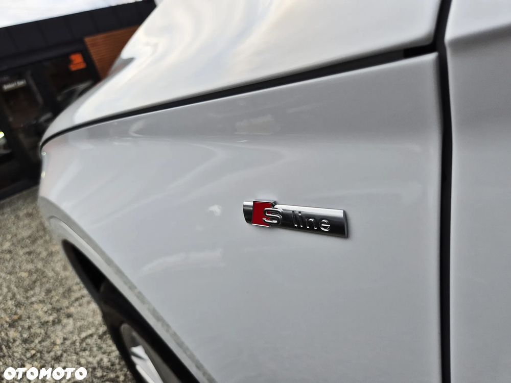Audi Q5 50 TFSIe quattro S tronic S line - 36