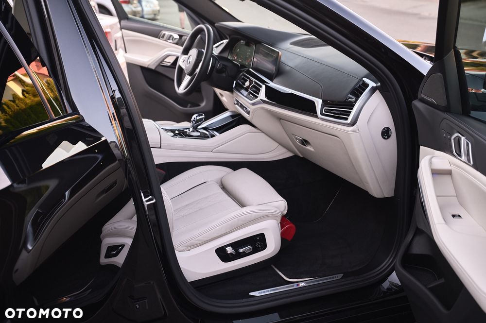 BMW X6 xDrive40d mHEV - 17
