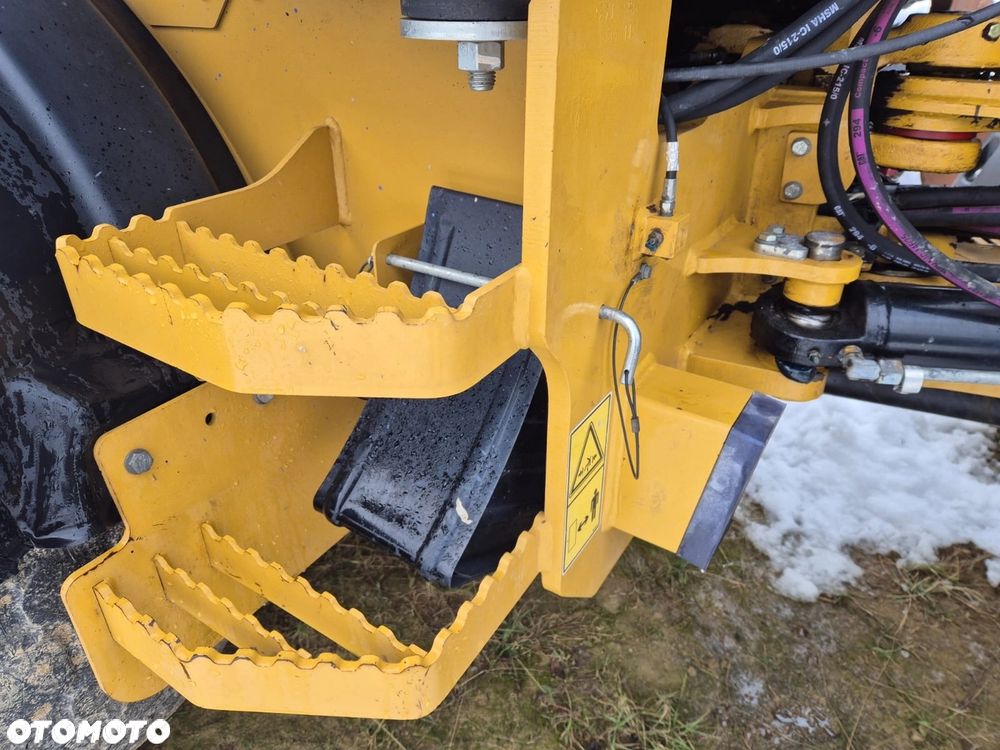 Caterpillar 908M CAT 906 JAK NOWA 1200h rok 2022 - 9