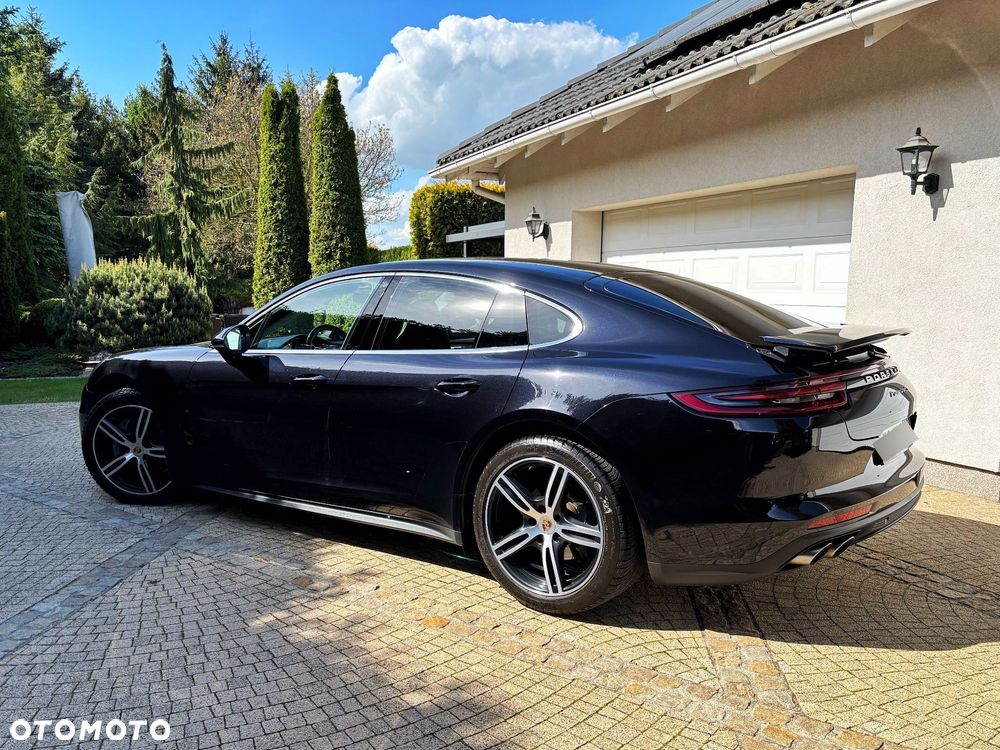 Porsche Panamera 4S - 16
