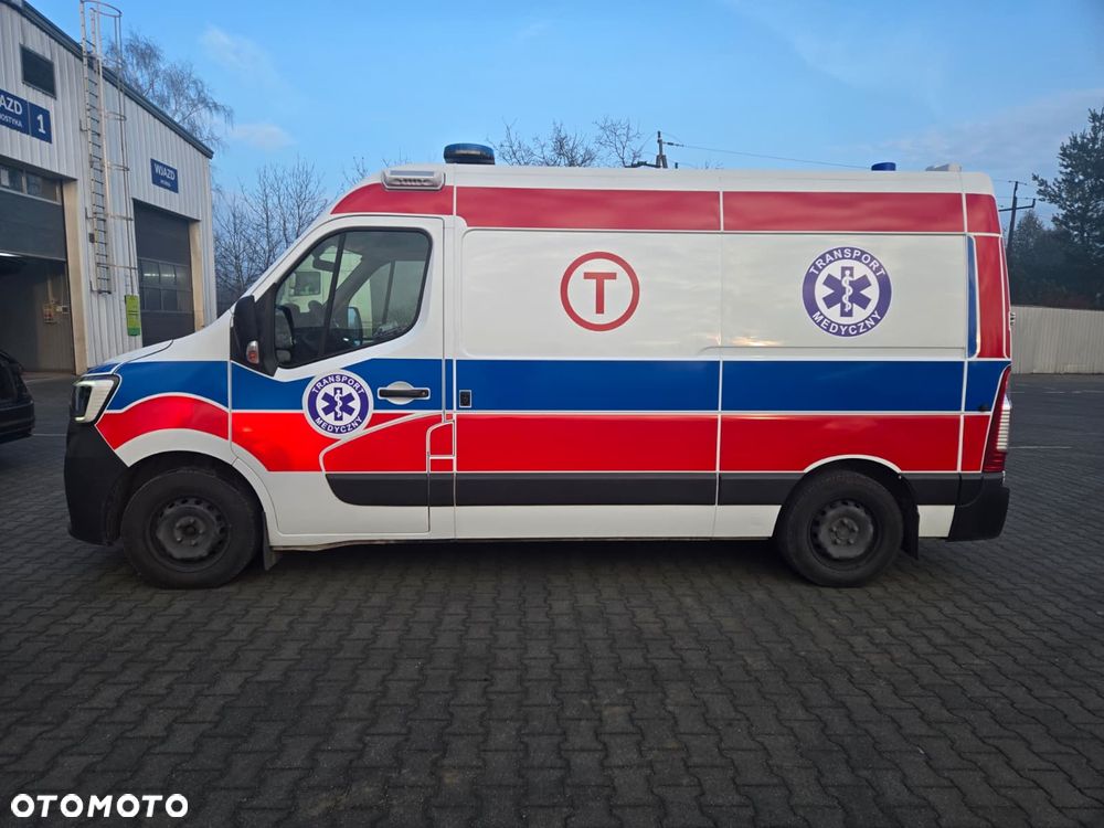 Renault Master Ambulans karetka gwarancja - 4