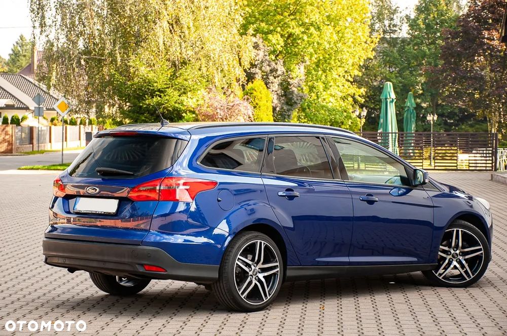Ford Focus 1.6 TDCi DPF Start-Stopp-System SYNC Edition - 19