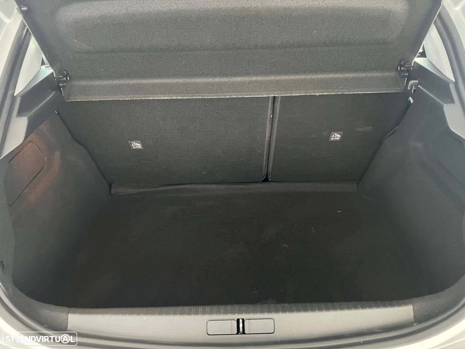 Opel Corsa 1.2 - 12
