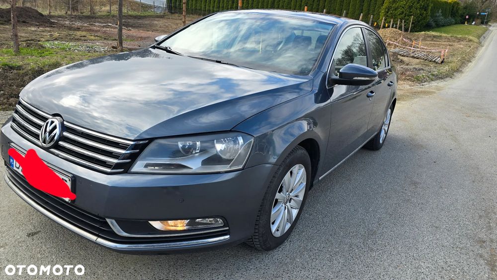 Volkswagen Passat 1.6 TDI Comfortline - 8
