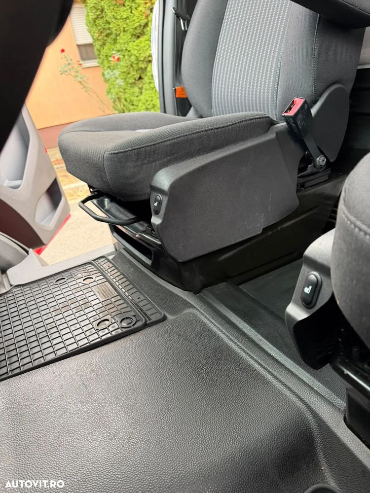 Ford Transit Custom - 8