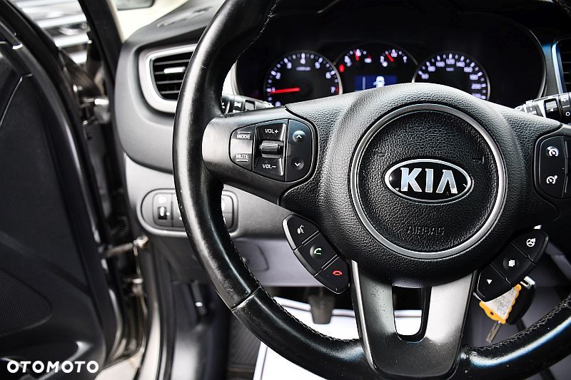 Kia Carens 1.6 GDI XL 7os - 22