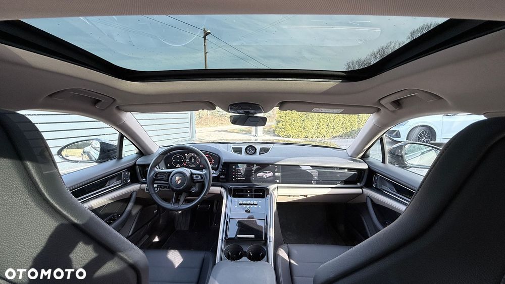Porsche Panamera - 33