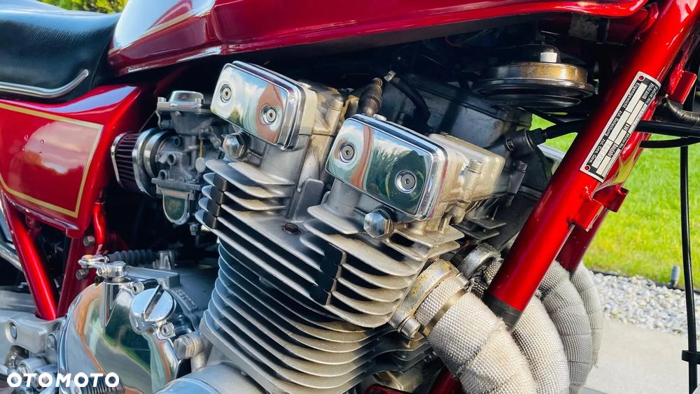 Suzuki GSX - 11