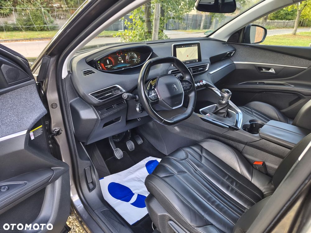 Peugeot 5008 - 4