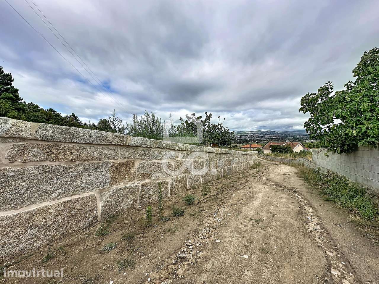 Terreno para construçao, com projeto aprovado para uma moradia, com vi - Grande imagem: 4/15