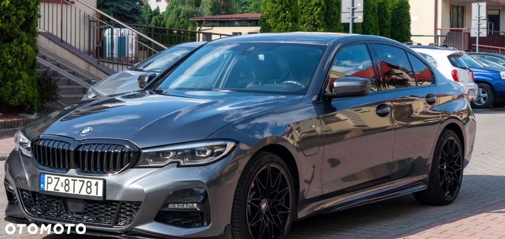 BMW Seria 3 330e M Sport - 2