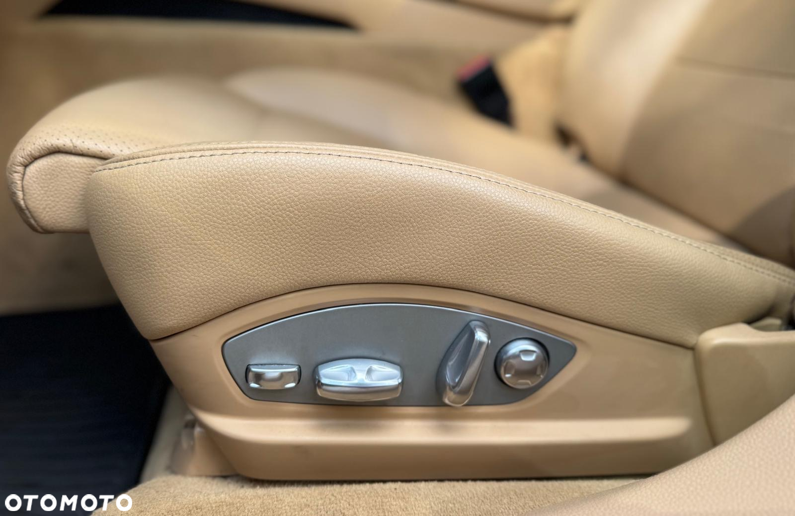 Porsche Panamera S Hybrid - 25