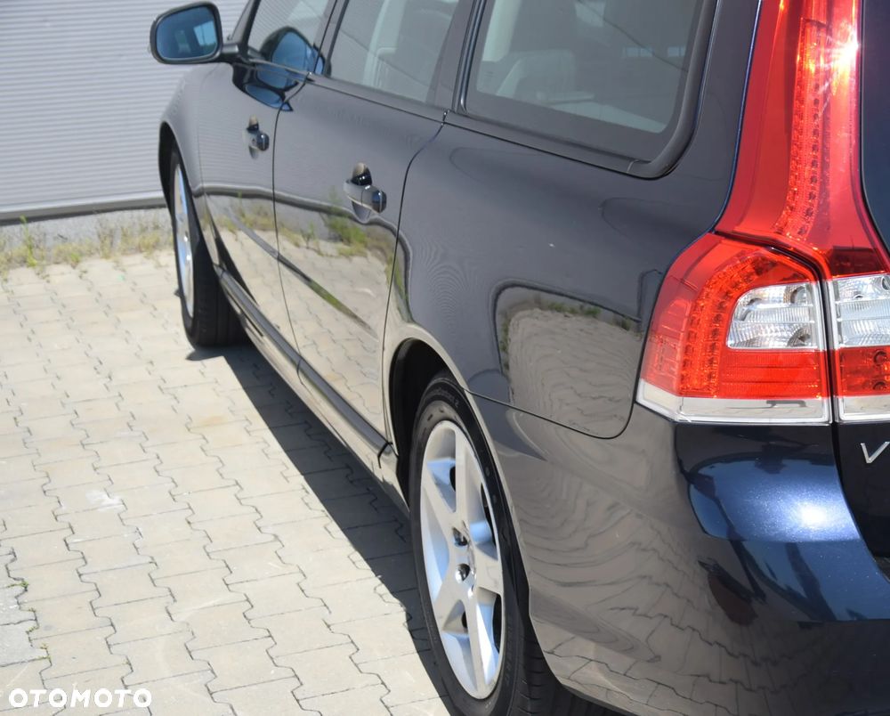 Volvo V70 D4 Momentum - 14