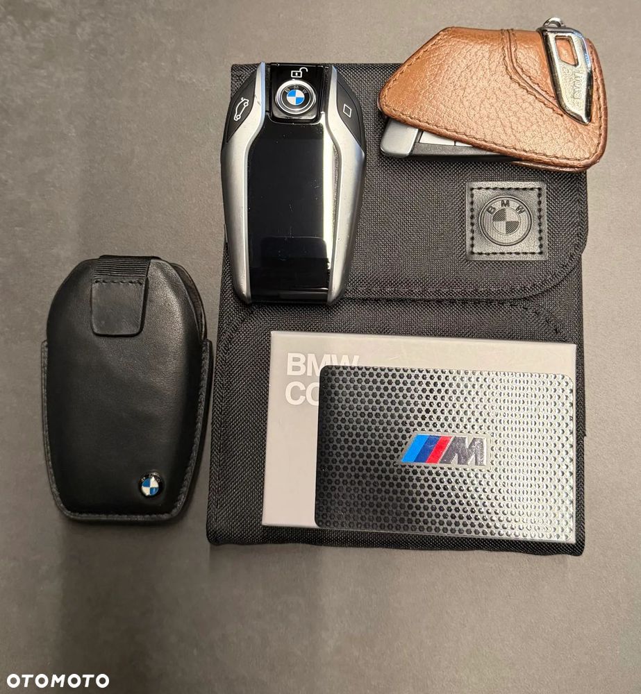 BMW Seria 8 - 30