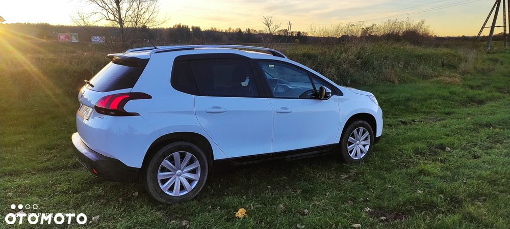 Peugeot 2008 1.2 Pure Tech GPF Style - 10