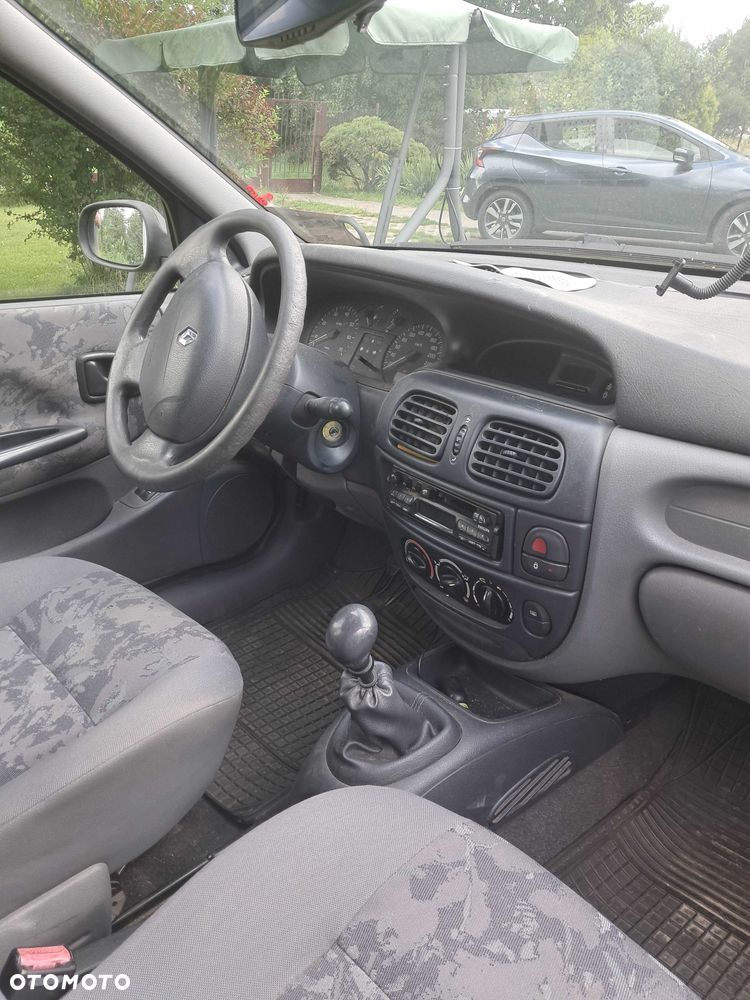 Renault Megane - 5