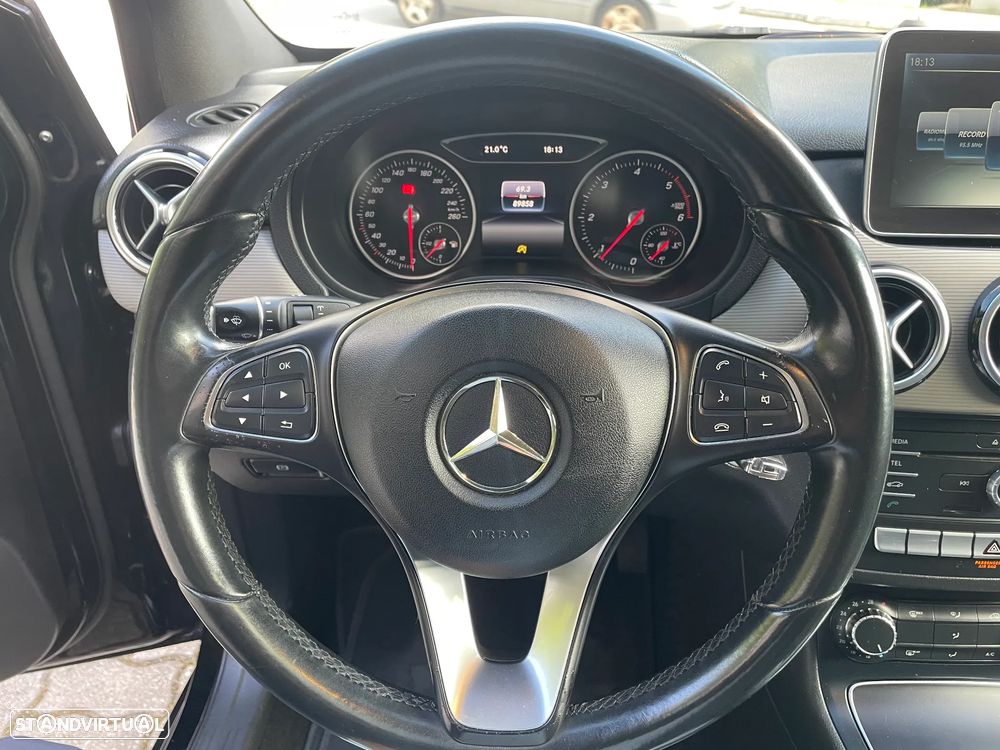 Mercedes-Benz B 180 d Fleet Pack - 32