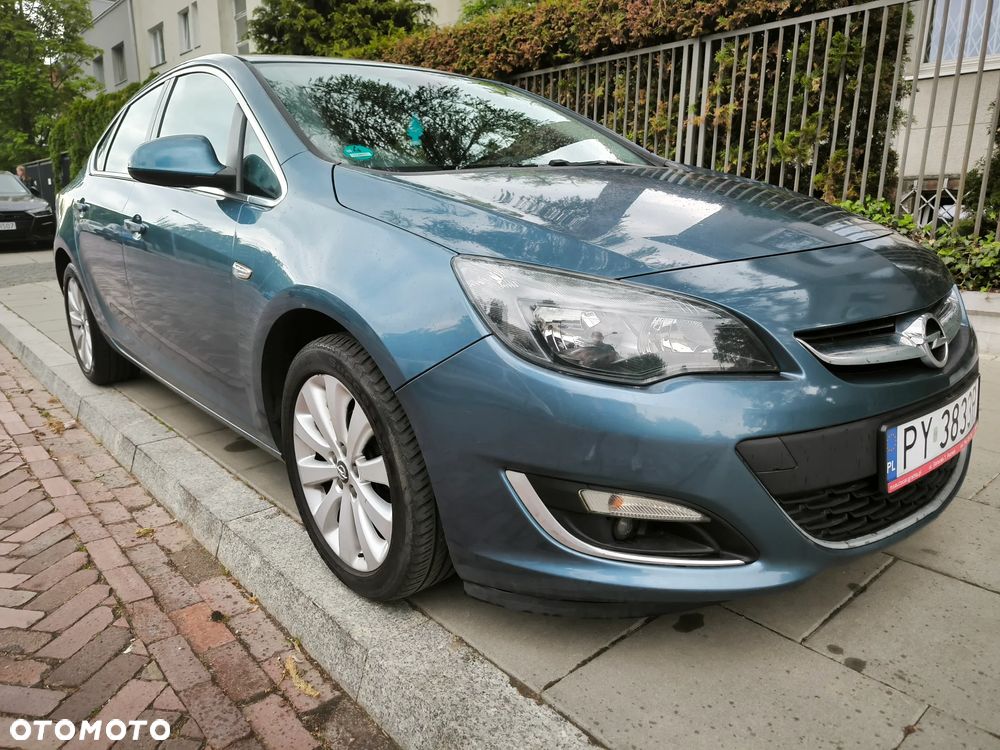 Opel Astra 1.4 Turbo - 2