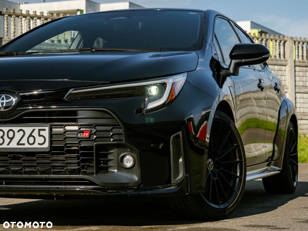 Toyota GR Corolla ver-1-6-gr-sport - 2