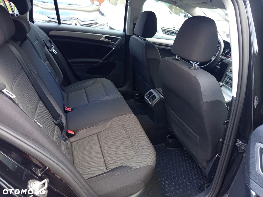 Volkswagen Golf 1.6 TDI BMT Comfortline - 10