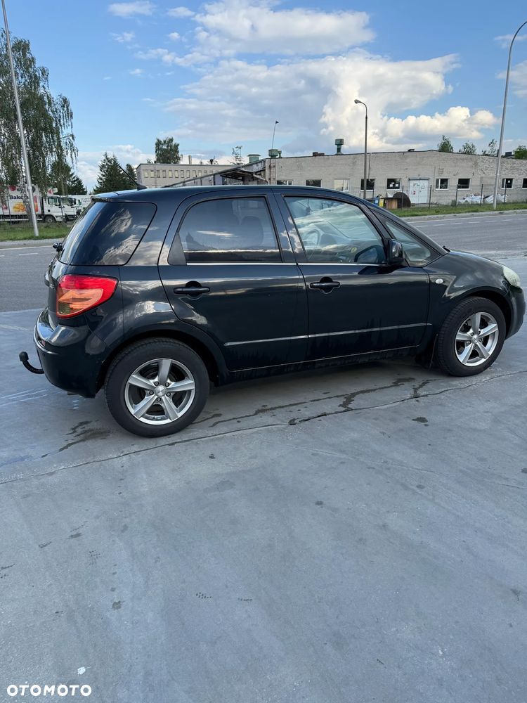 Suzuki SX4 1.6 GS/Premium - 5