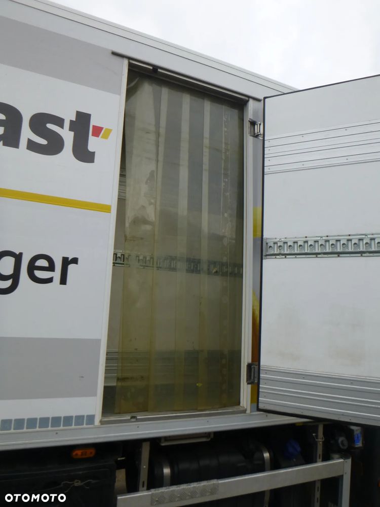 Zabudowa kontener, chłodnia z agregatem Carrier Silent Supra 850 MT z windą - 5