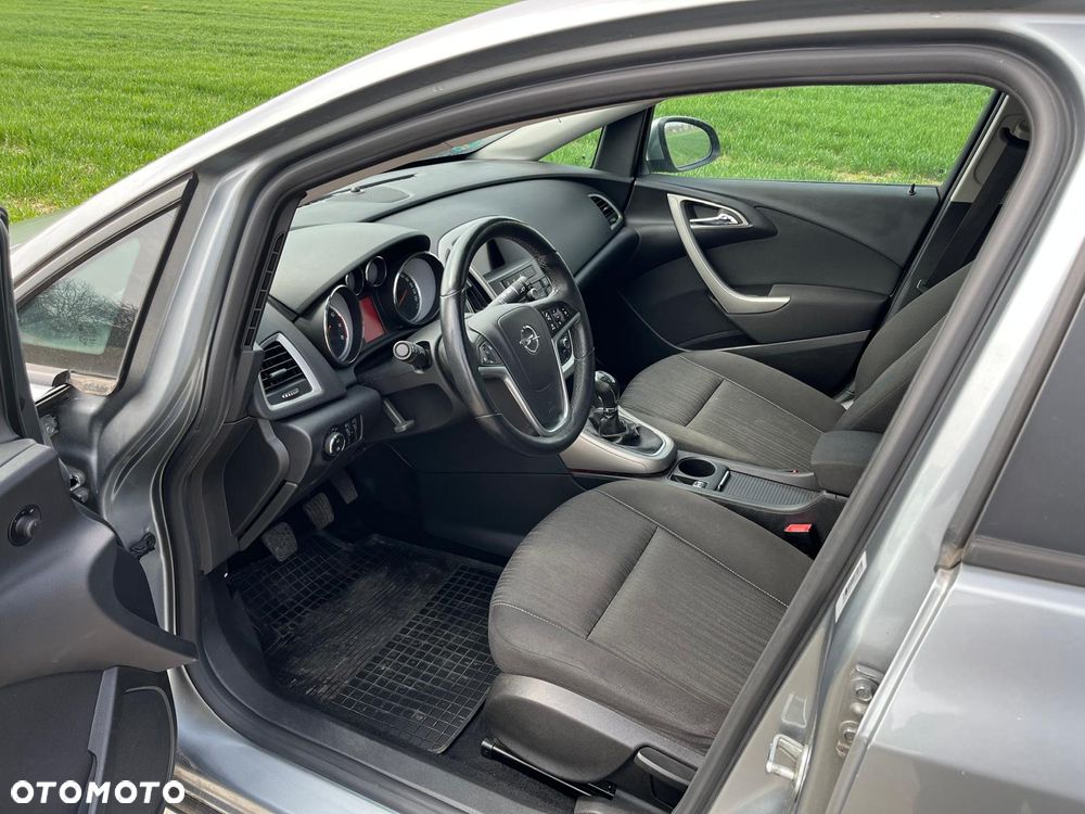 Opel Astra 1.4 T Cosmo - 30