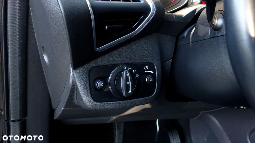 Ford Kuga 1.5 EcoBoost 2x4 Titanium - 3