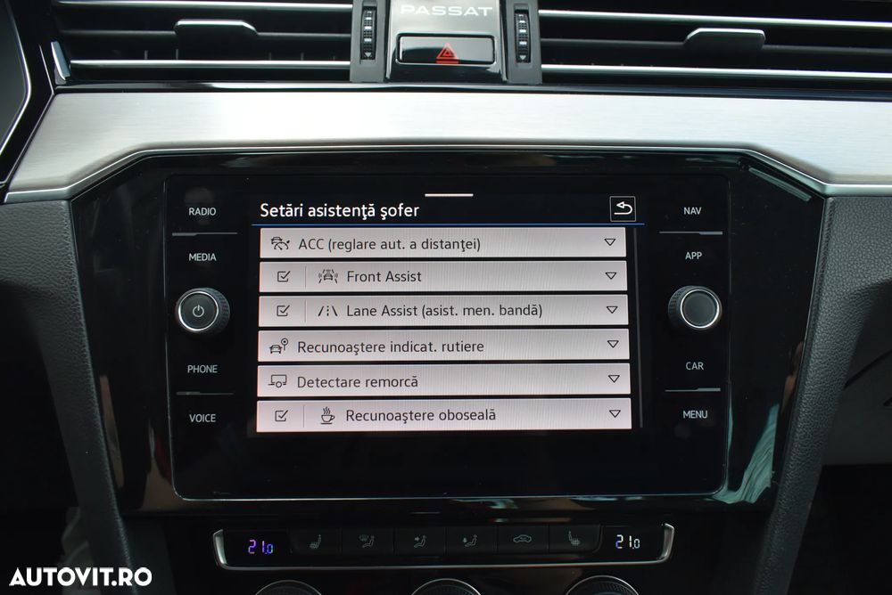 Volkswagen Passat 2.0 TDI DSG Highline - 13