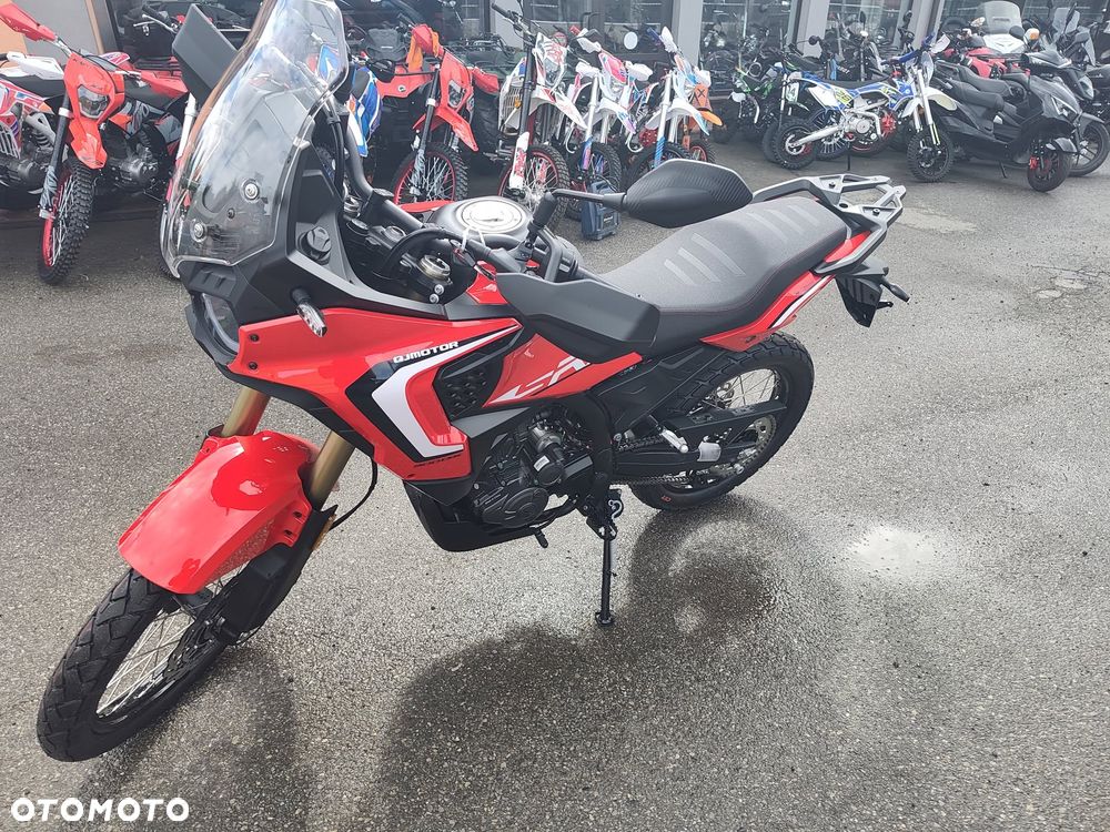 QJMOTOR SRT 300DX - 4