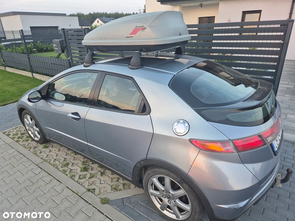 Honda Civic 1.8 Comfort - 3