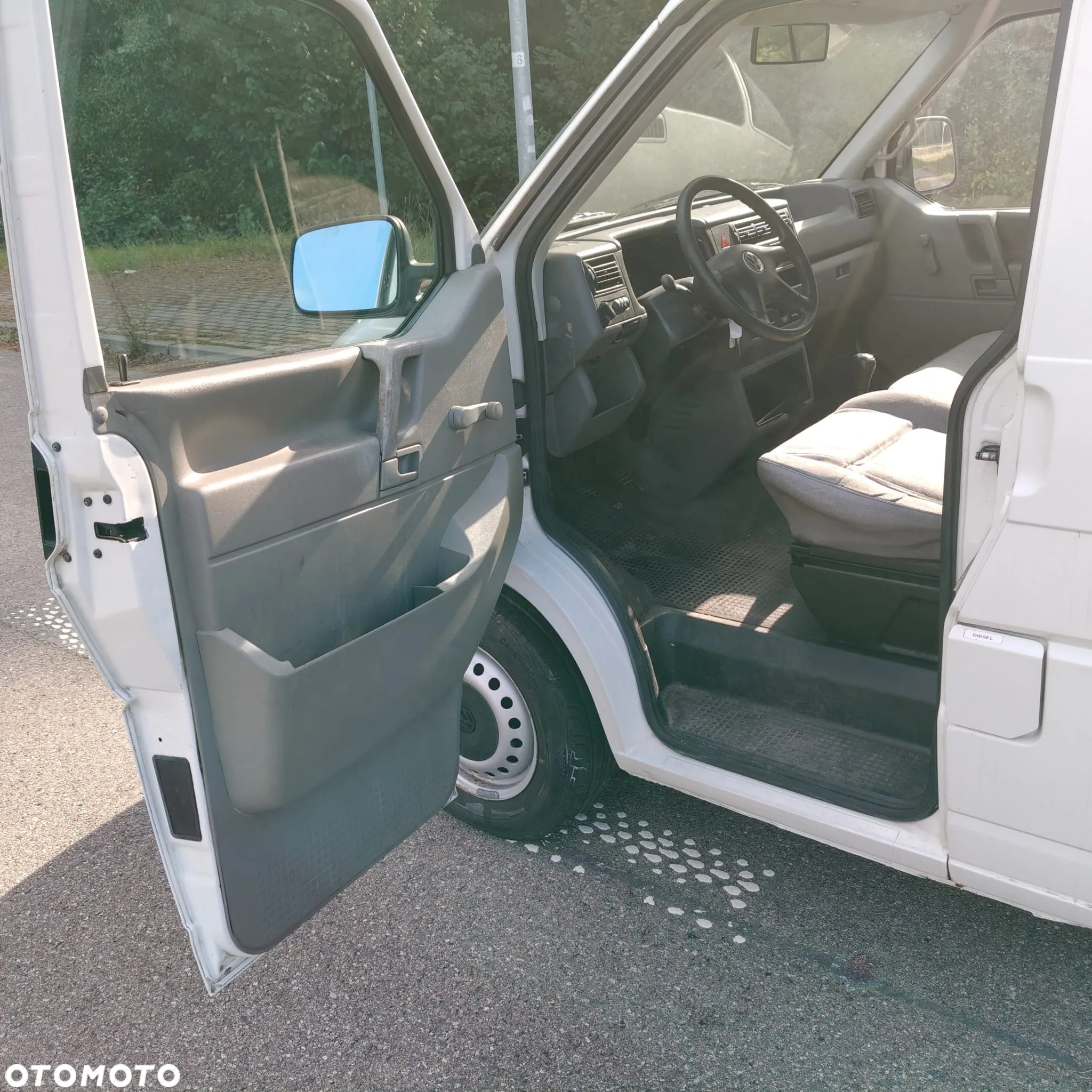Volkswagen Transporter - 9