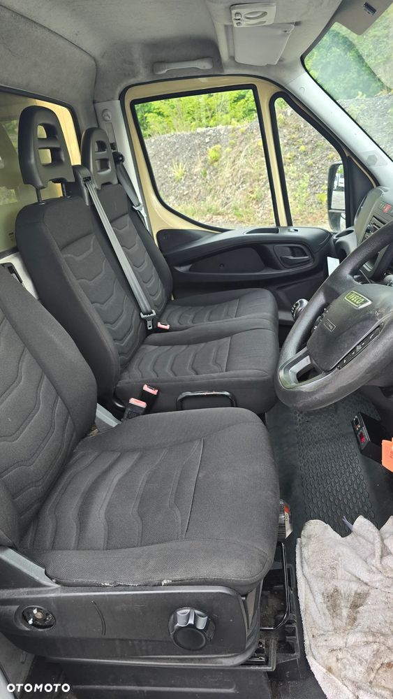 Iveco Daily - 12