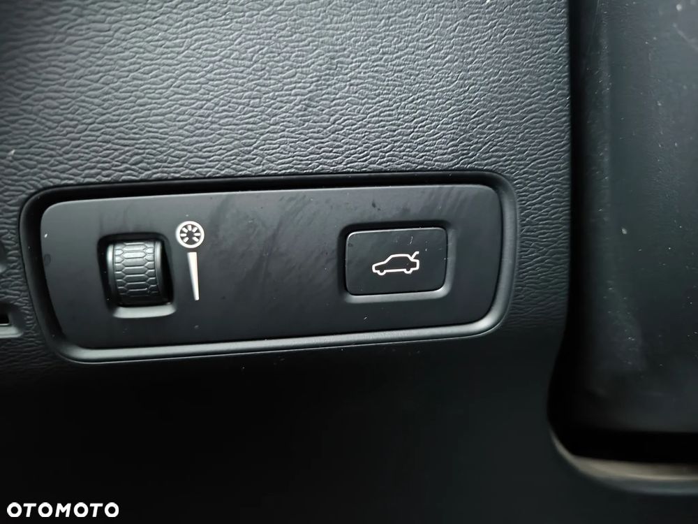 Volvo XC 40 T3 RDesign - 12