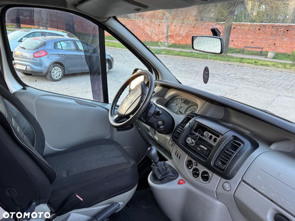 Renault Trafic 2.5 DCI 135 KM - 14
